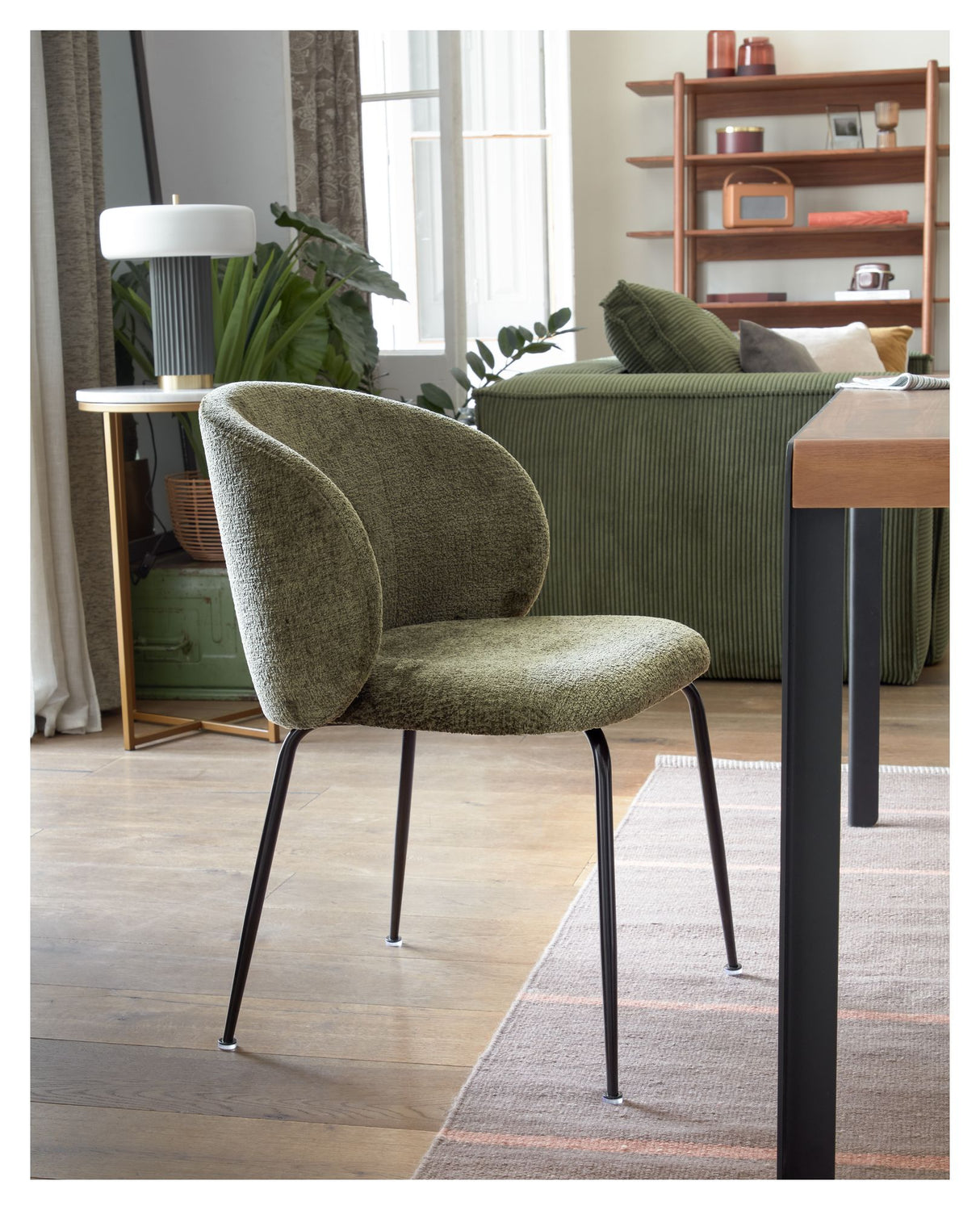 Minna Spisebordsstol, Grøn velour chenille - Unoliving.com