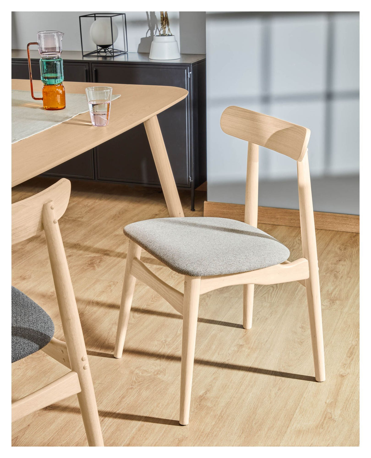 Nayme Spisebordsstol, Beige - Unoliving.com