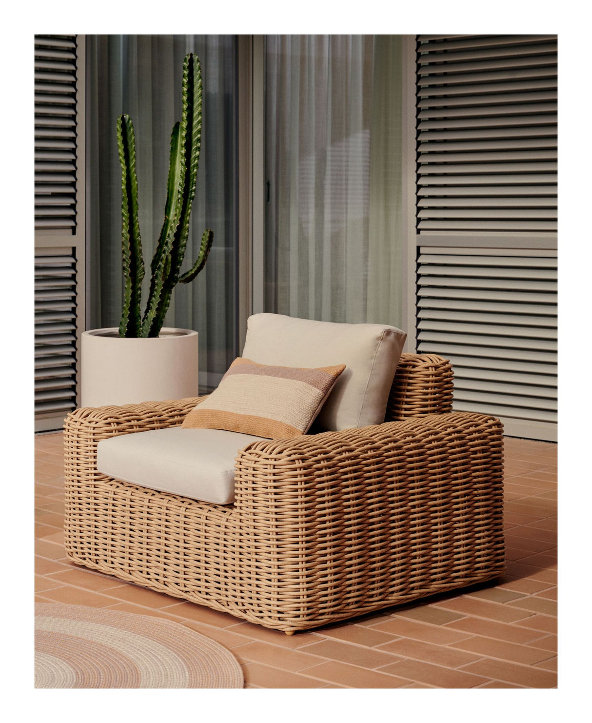 Portlligat Loungestol, Beige - Unoliving.com