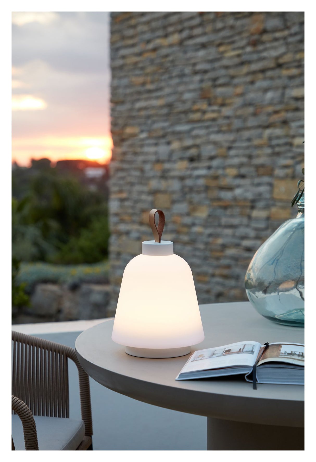 Udiya Outdoor Bordlampe, Polythene/Hvid metal - Unoliving.com