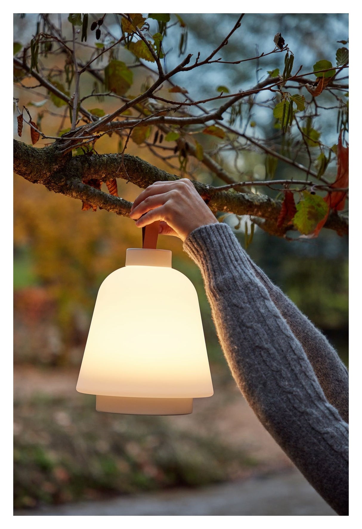 Udiya Outdoor Bordlampe, Polythene/Hvid metal - Unoliving.com