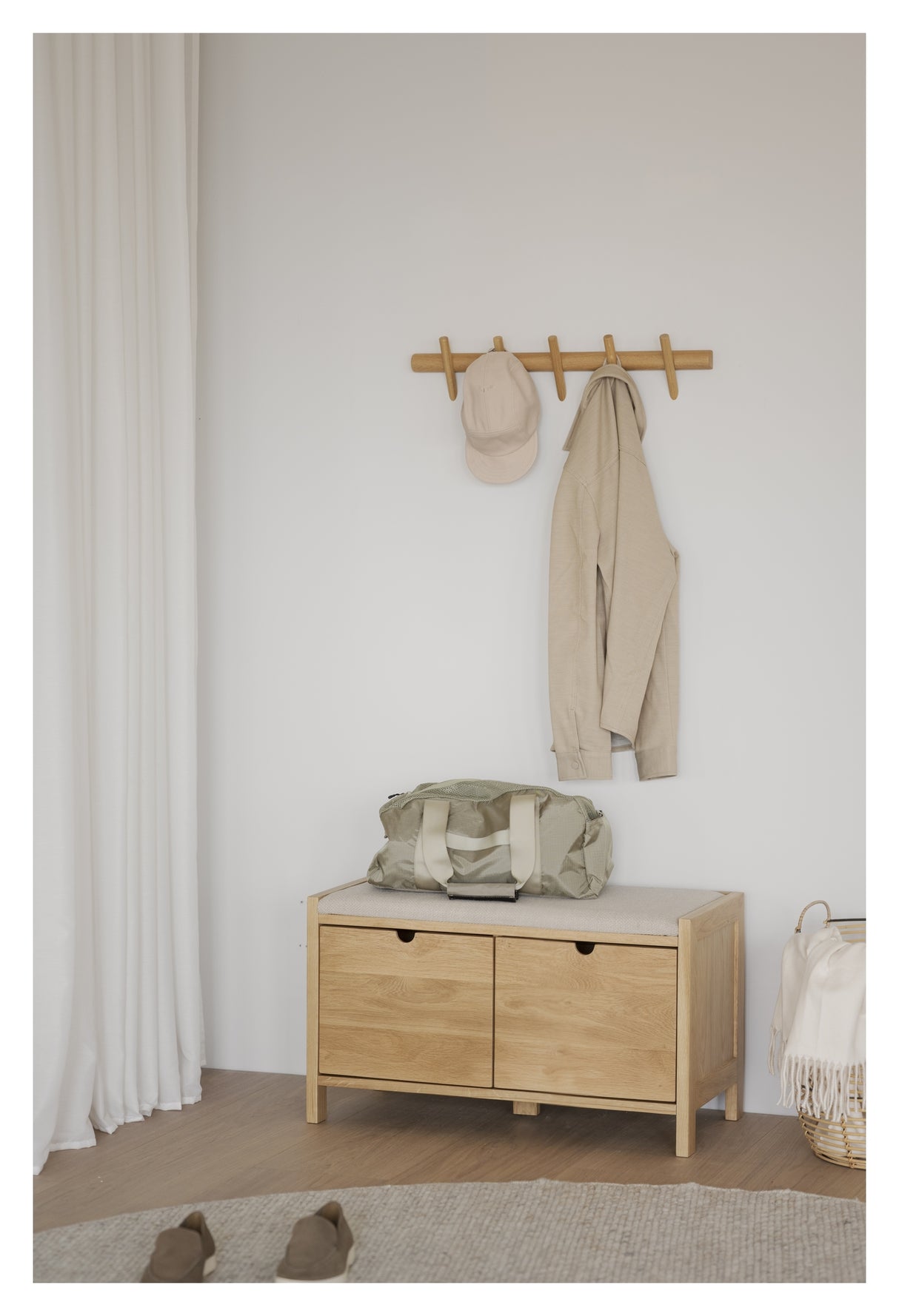 Hillmond, bænk - eg/beige - Unoliving.com