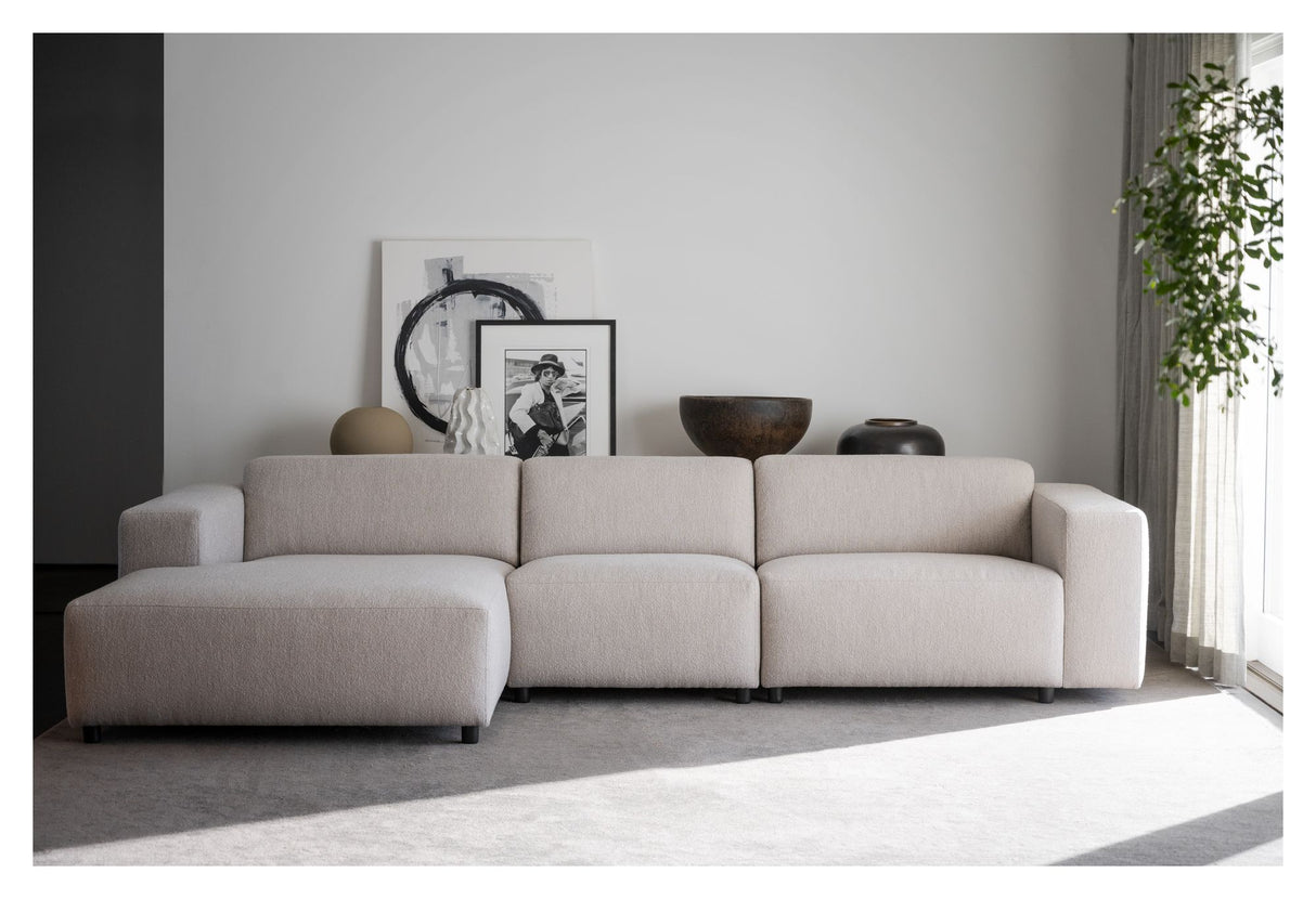 Willard Sofa 4-pers. m. chaiselong, Venstre, Lys beige stof - Unoliving.com