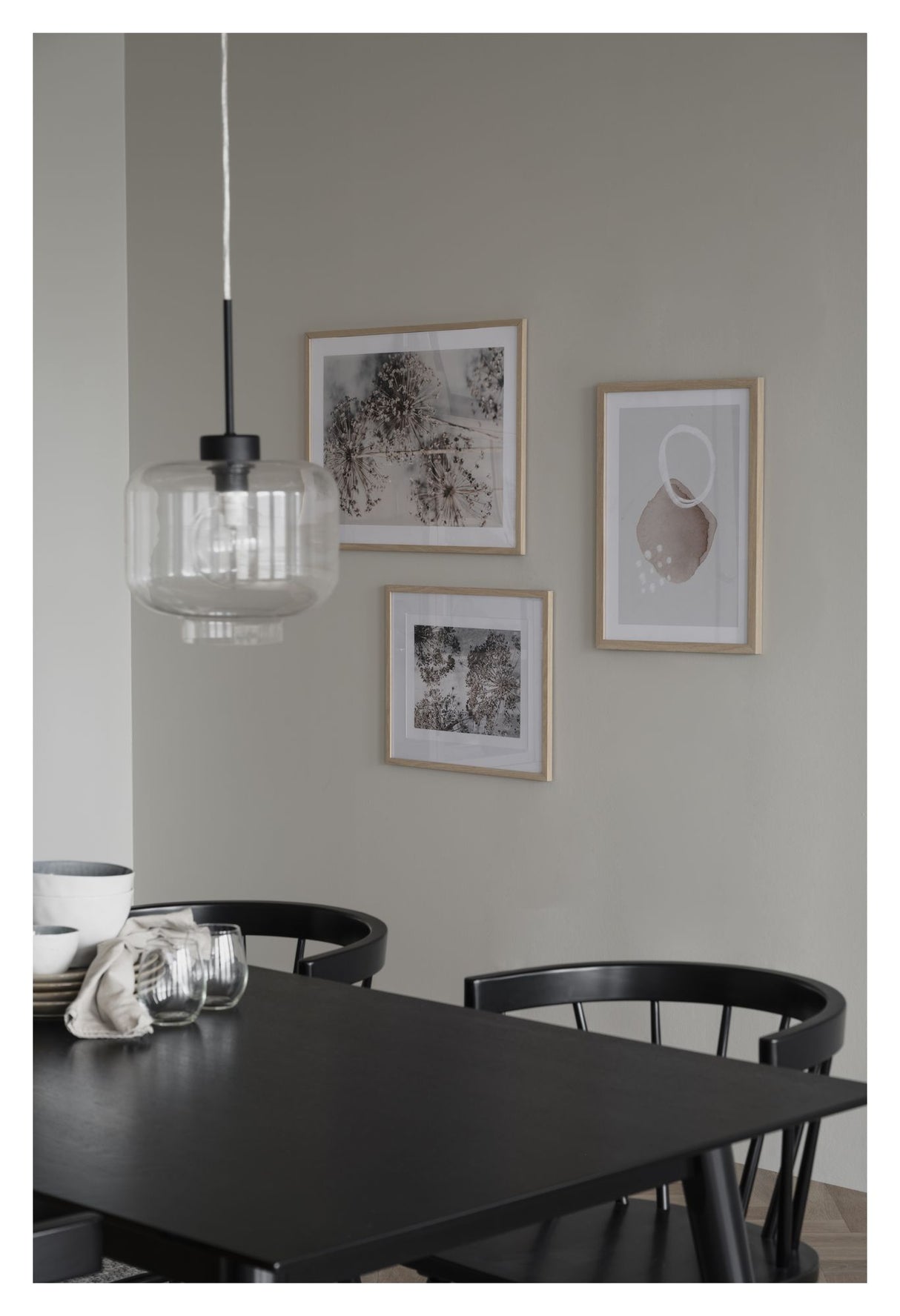 Lotta Spisebord, 180x90, Sort Askefinér - Unoliving.com