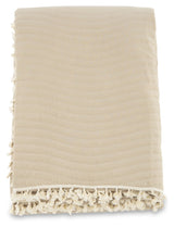 Lias Sengetæppe 180x260 - Beige - Unoliving.com