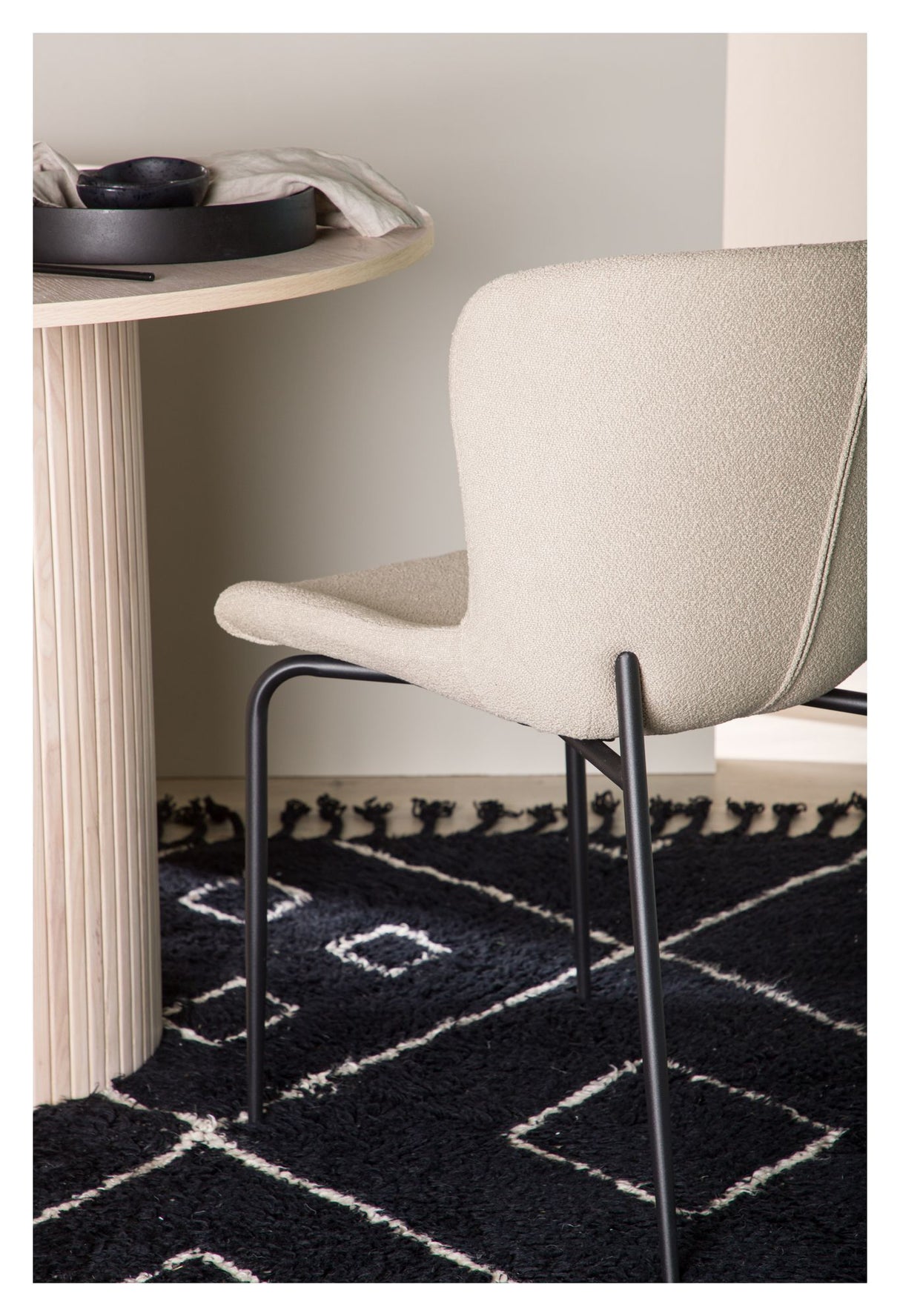 Modesto Spisebordsstol - Beige Bouclé - Unoliving.com