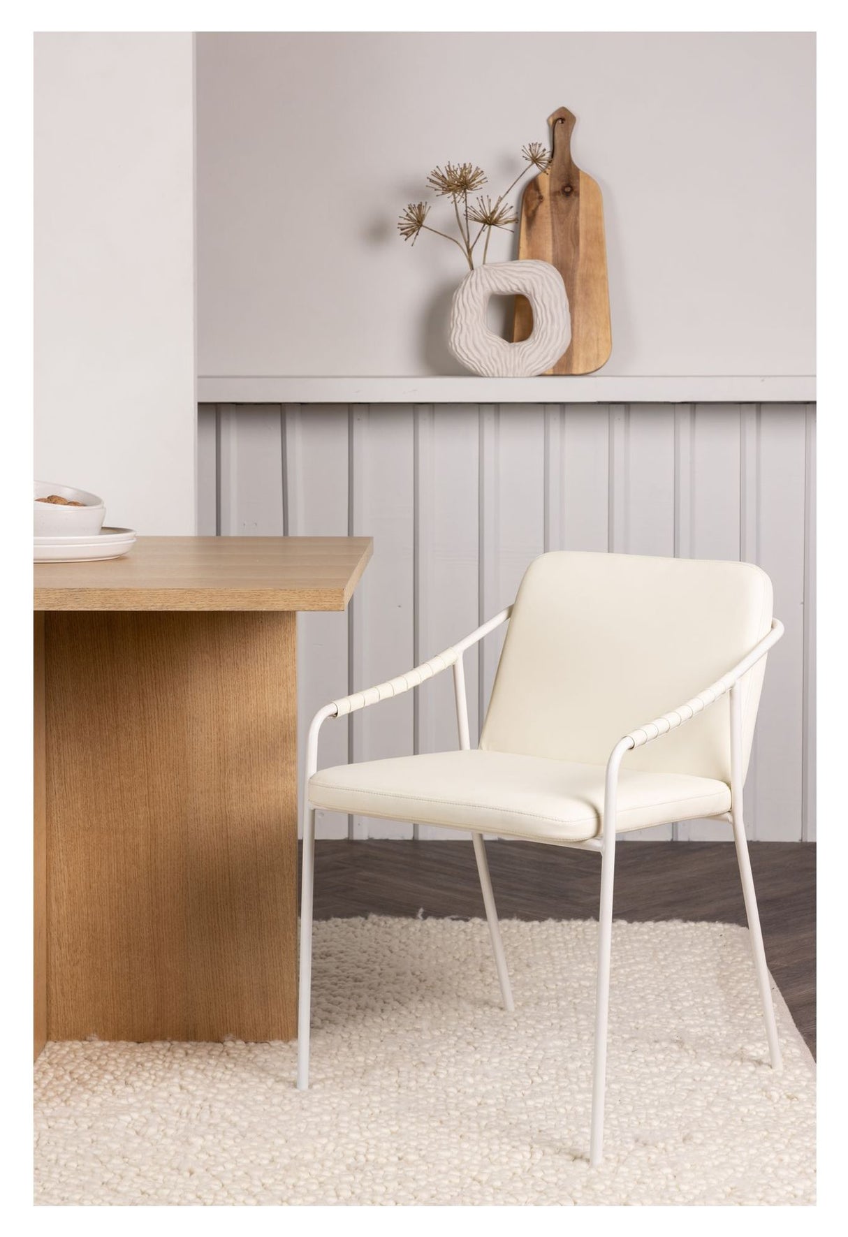 Tvist Spisebordsstol, Beige, Beige PU - Unoliving.com