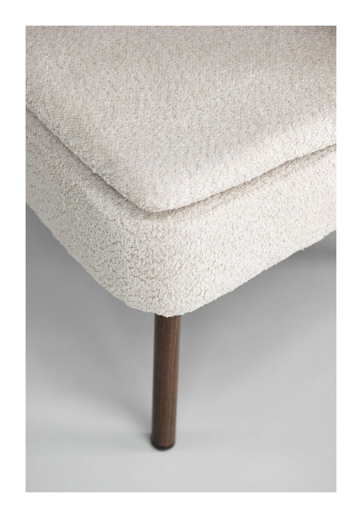 Hällsö Loungestol, Polyester, Beige - Unoliving.com