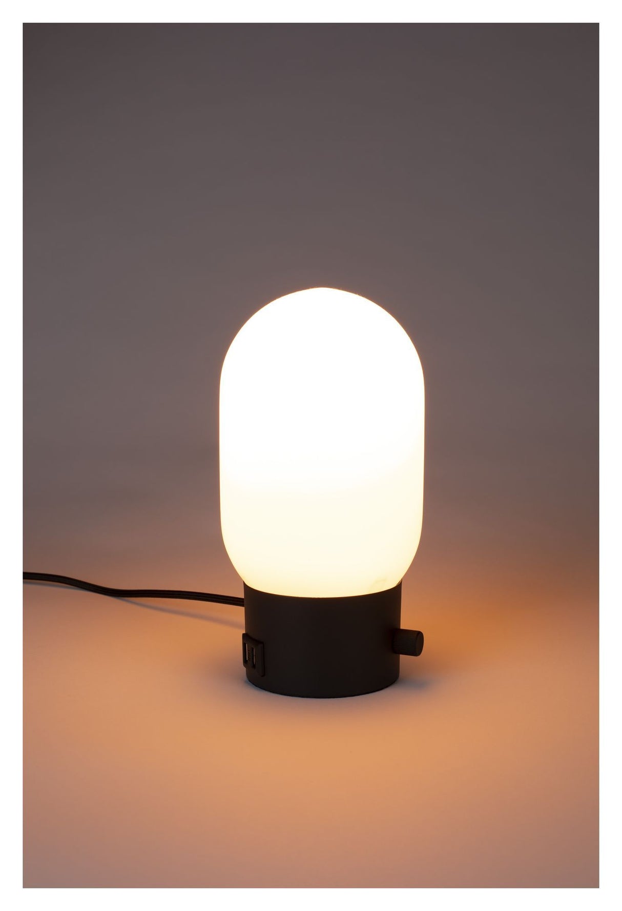 Zuiver Urban Charger Bordlampe - Sort