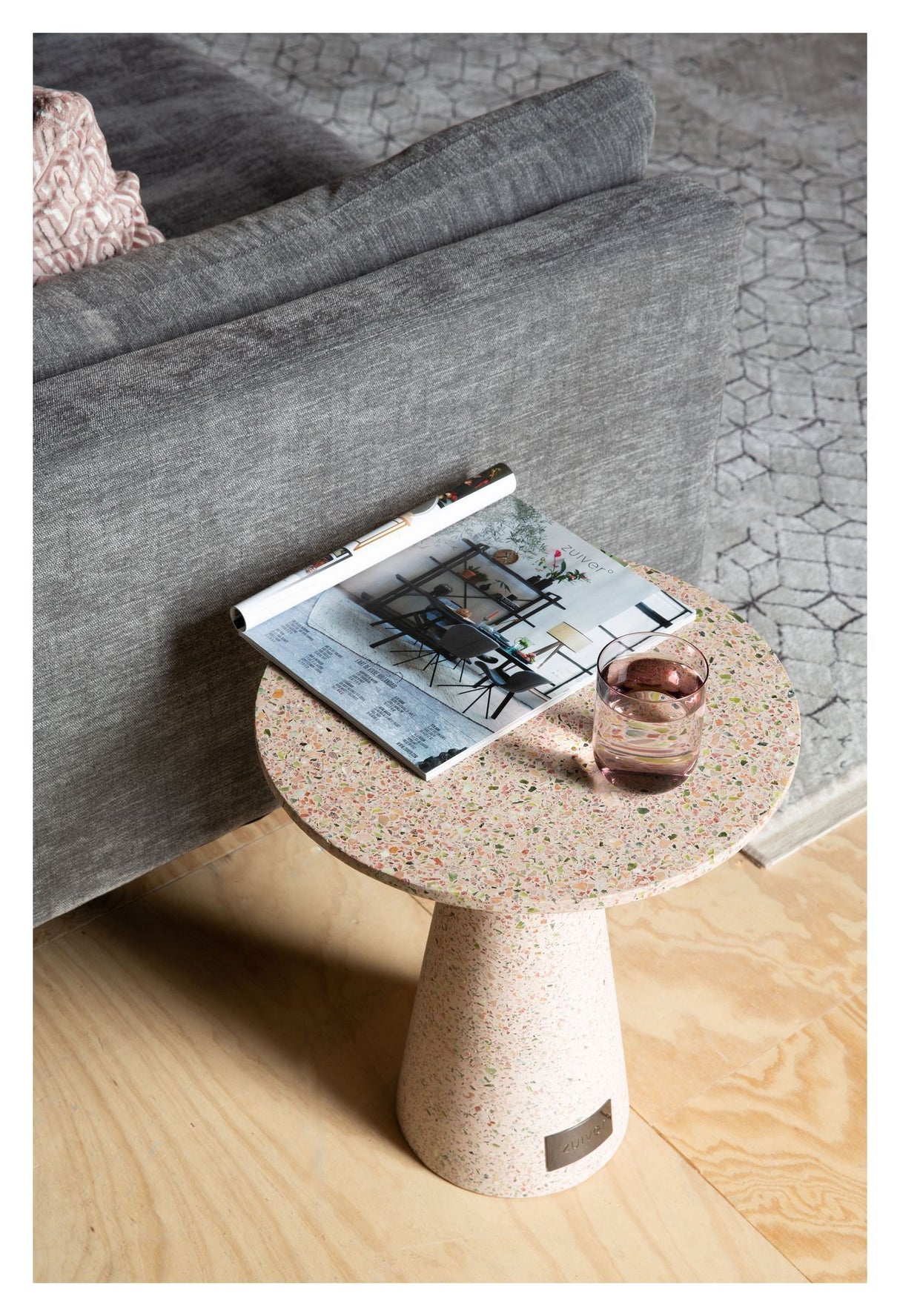 Zuiver Victoria Sidebord - Pink Terrazzo - Unoliving.com